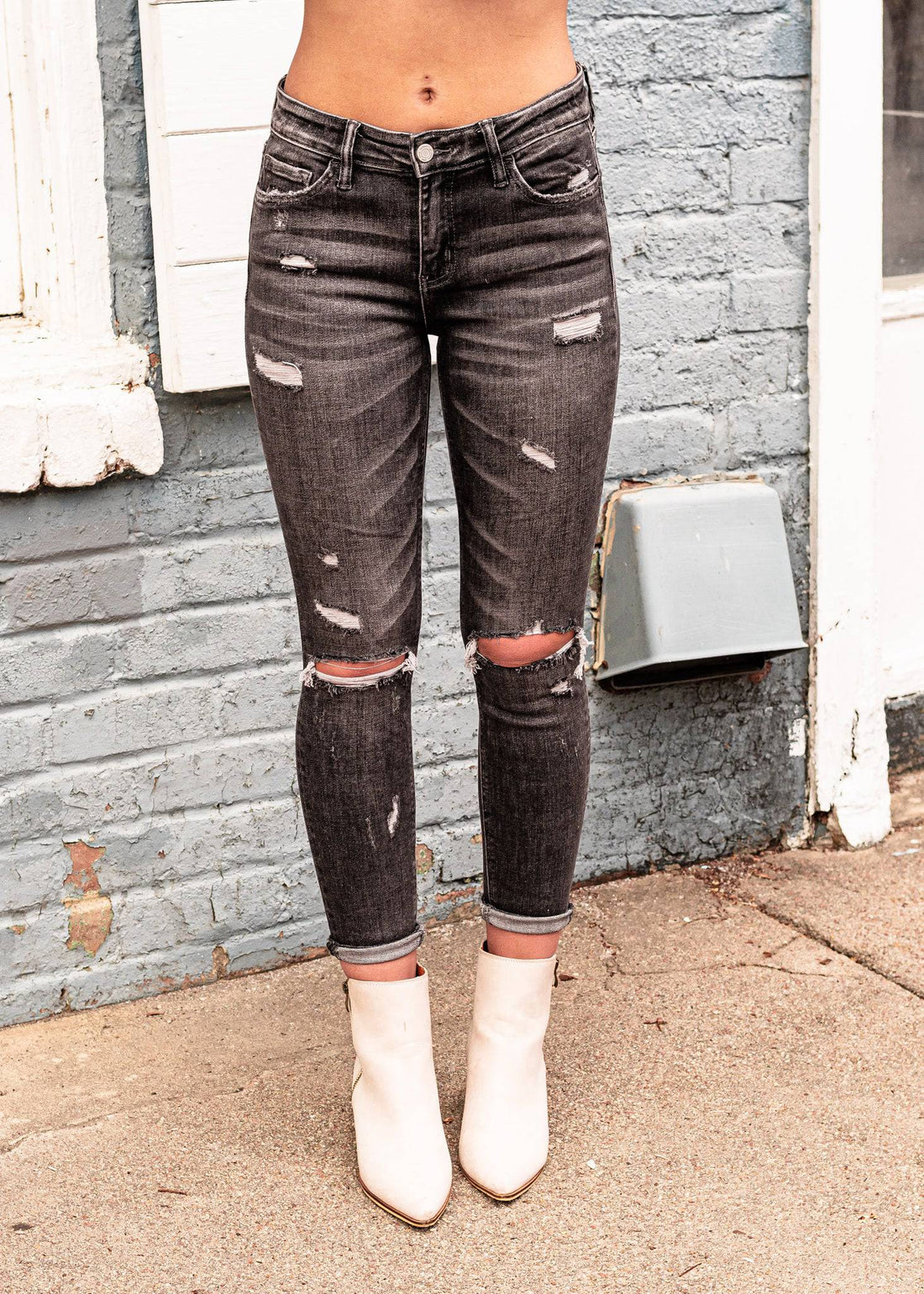 Amber Vervet Mid Rise Skinny Distressed Denims